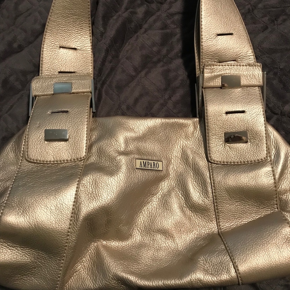 Amparo silver handbag